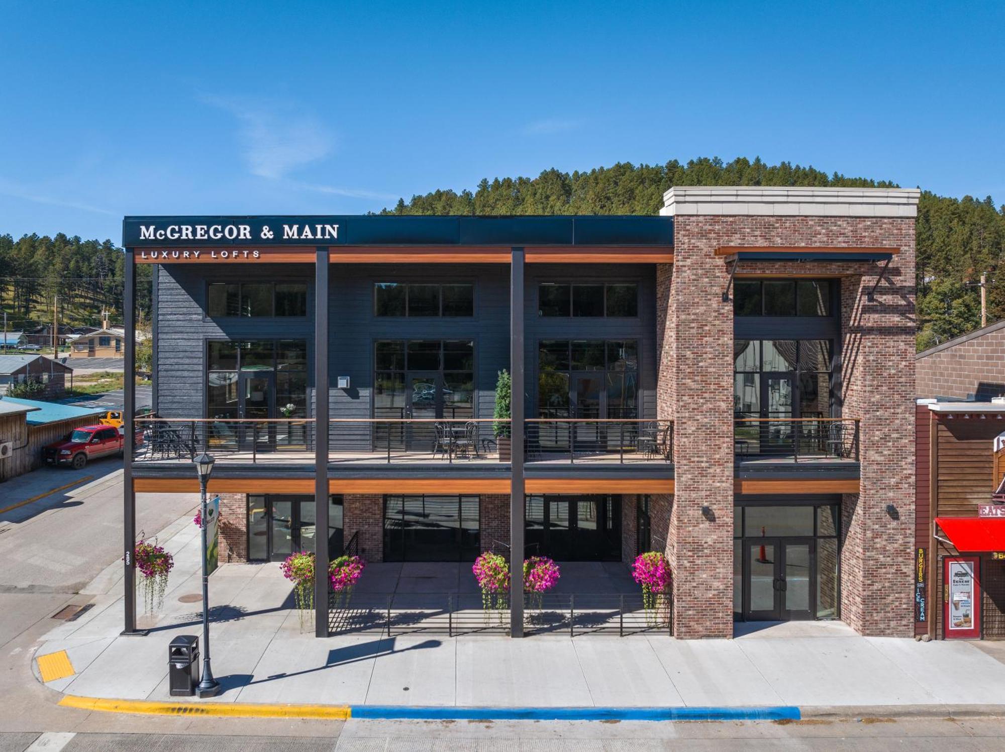 Mcgregor & Main - Luxury Lofts
