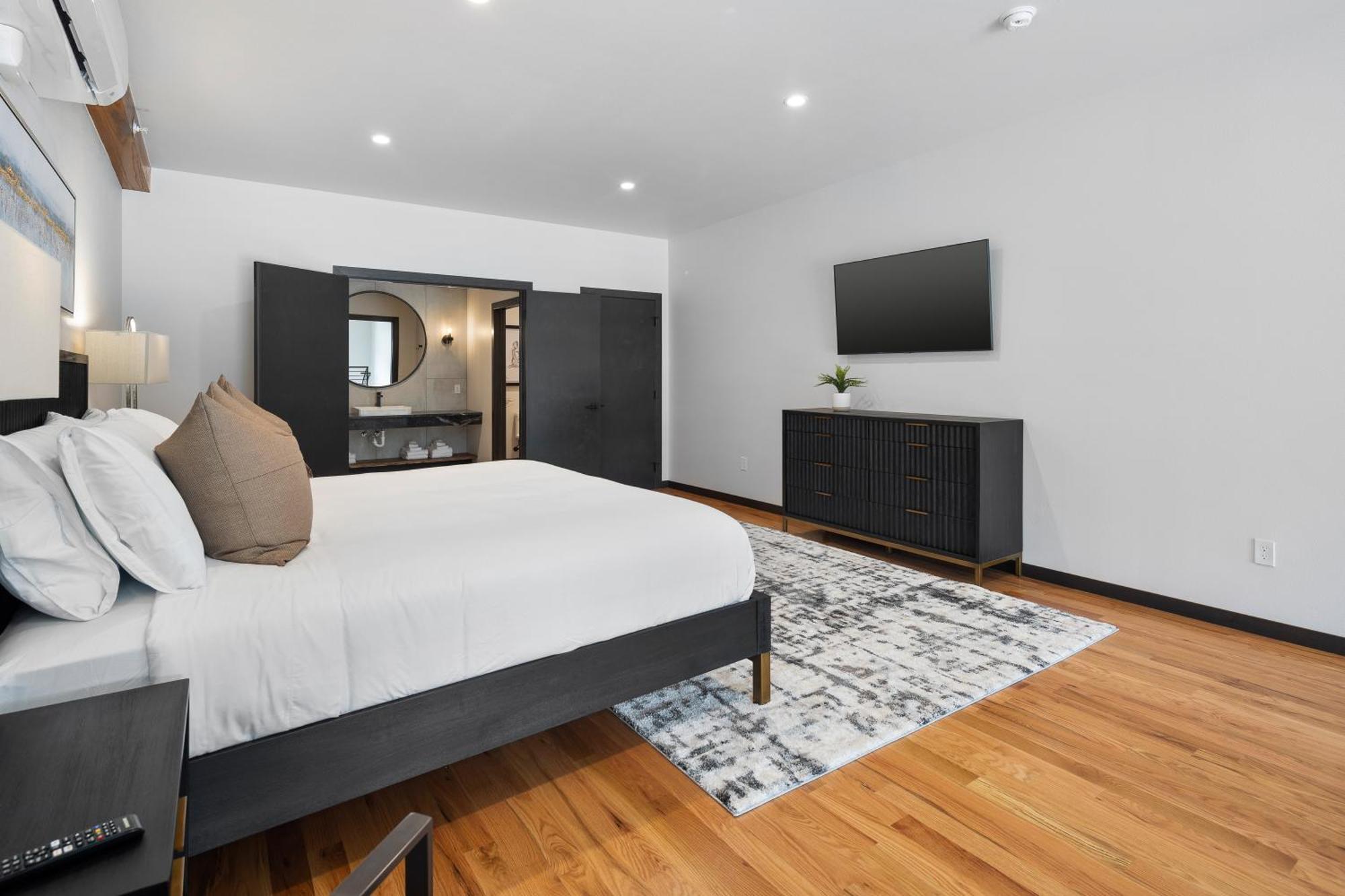 Mcgregor & Main - Luxury Lofts * Hill City