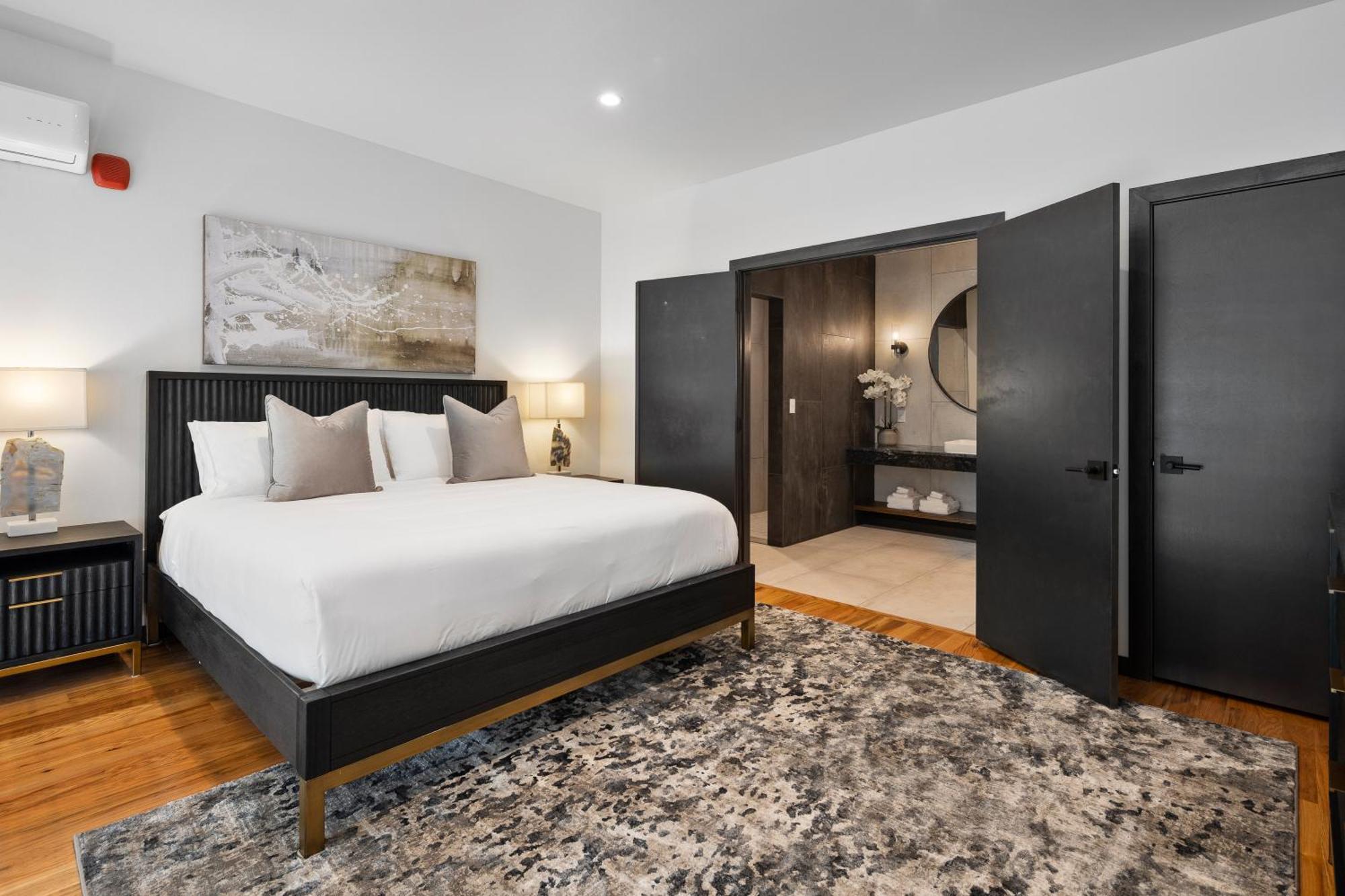 Mcgregor & Main - Luxury Lofts *